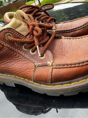 Brown Leather Lace-Up Shoes dr martens